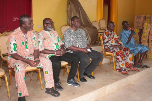 ceremonie-de-remise-de-dons-aux-populations-sinistrees-des-village-d-azuret 1awtfvu9rgk